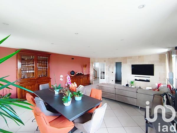 Maison à vendre 6 pièces 220 m² Rambouillet