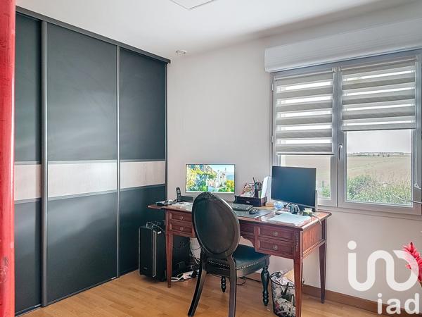 Maison à vendre 6 pièces 220 m² Rambouillet