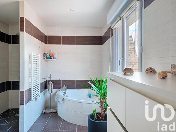 Maison à vendre 6 pièces 220 m² Rambouillet