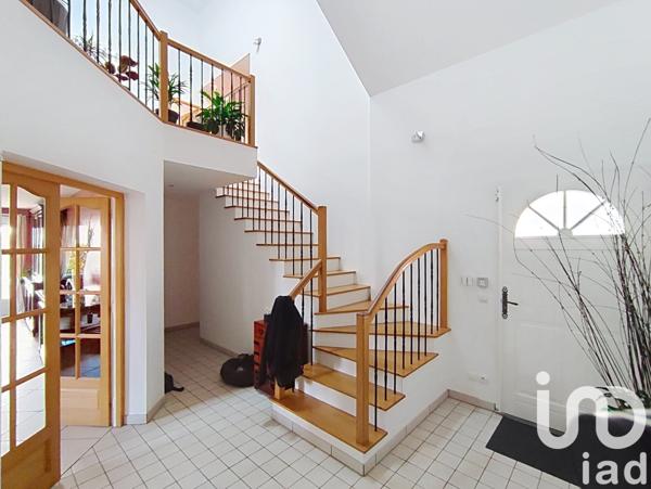 Maison à vendre 6 pièces 220 m² Rambouillet