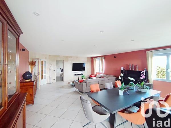 Maison à vendre 6 pièces 220 m² Rambouillet