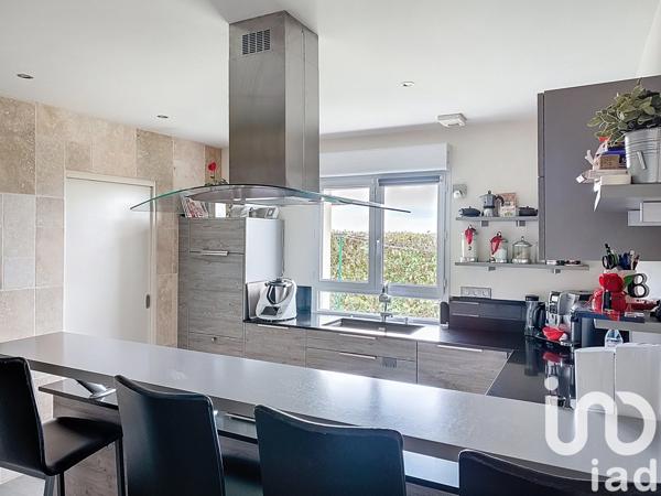 Maison à vendre 6 pièces 220 m² Rambouillet