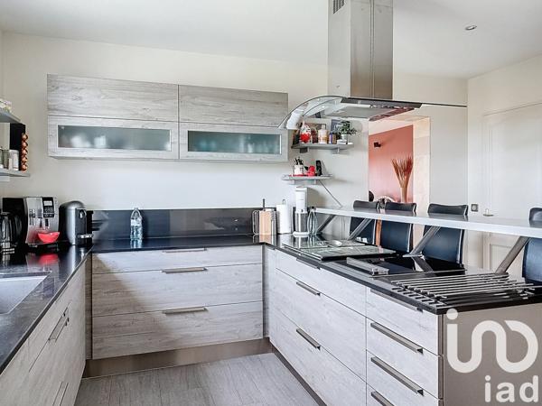 Maison à vendre 6 pièces 220 m² Rambouillet