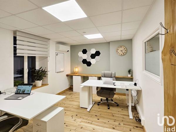 Location bureaux 14 m² Sayat