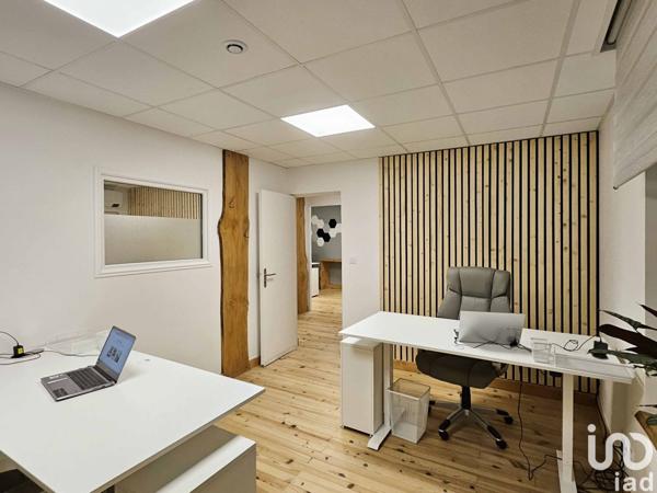 Location bureaux 14 m² Sayat