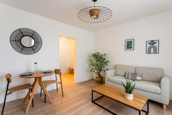"APPARTEMENT MEUBLÉ LE MANS 2 PIECES 43M2"