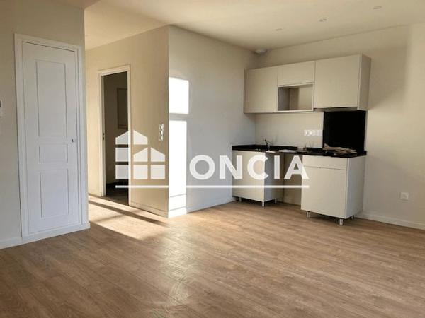 Location Appartement 2 pièces 39.1 m² - 37, rue des Clarisses Douai 59500