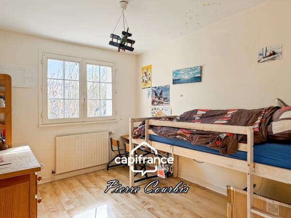 BRON CENTRE Maison 7 pièces avec grand garage et sous-sol