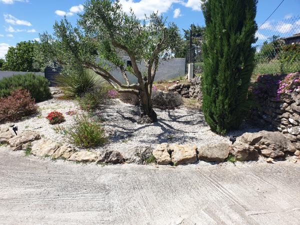 2 VILLAS NEUVES raccordables - plain-pied - grand jardin plat - piscine chauffée - accès vélo - sud Vinezac (07110)