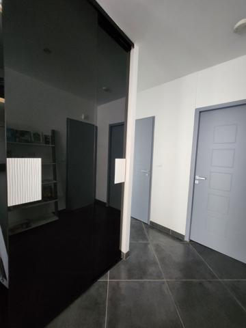 2 VILLAS NEUVES raccordables - plain-pied - grand jardin plat - piscine chauffée - accès vélo - sud Vinezac (07110)