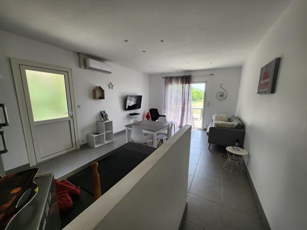 2 VILLAS NEUVES raccordables - plain-pied - grand jardin plat - piscine chauffée - accès vélo - sud Vinezac (07110)