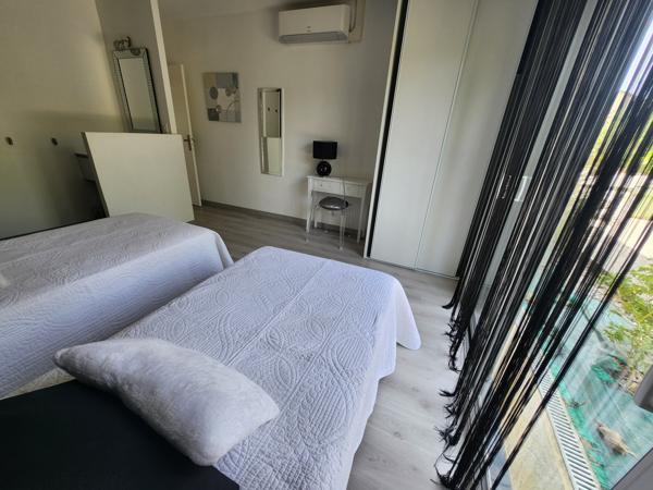 2 VILLAS NEUVES raccordables - plain-pied - grand jardin plat - piscine chauffée - accès vélo - sud Vinezac (07110)