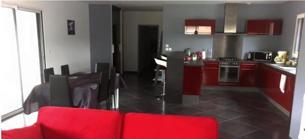 2 VILLAS NEUVES raccordables - plain-pied - grand jardin plat - piscine chauffée - accès vélo - sud Vinezac (07110)