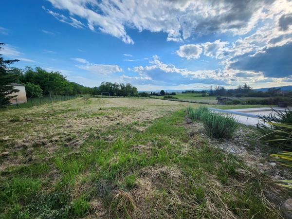 2 VILLAS NEUVES raccordables - plain-pied - grand jardin plat - piscine chauffée - accès vélo - sud Vinezac (07110)