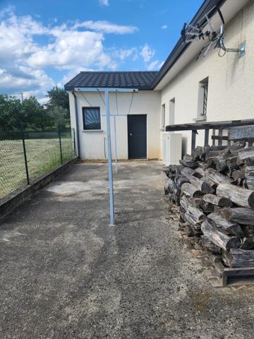 2 VILLAS NEUVES raccordables - plain-pied - grand jardin plat - piscine chauffée - accès vélo - sud Vinezac (07110)