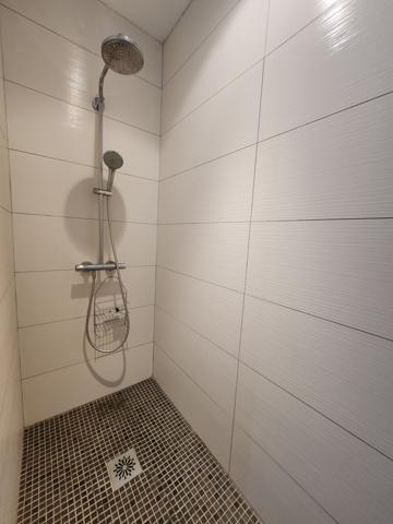 2 VILLAS NEUVES raccordables - plain-pied - grand jardin plat - piscine chauffée - accès vélo - sud Vinezac (07110)