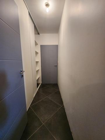 2 VILLAS NEUVES raccordables - plain-pied - grand jardin plat - piscine chauffée - accès vélo - sud Vinezac (07110)