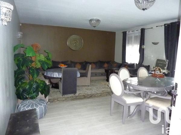 Maison traditionnelle 7 pièces de 142 m² à Nogent-sur-Oise (60180)