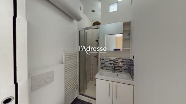 Studio 17 m² - Idéal pied-à-terre / Montreuil en limite de Vincennes Ouest