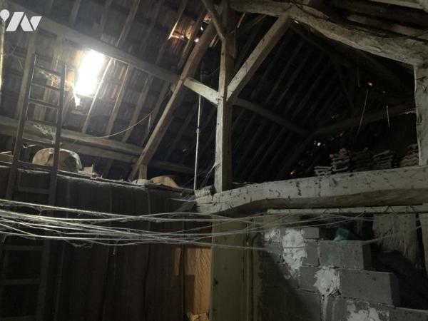 MAISON ANCIENNE DE VILLAGE AVEC DEPENDANCES