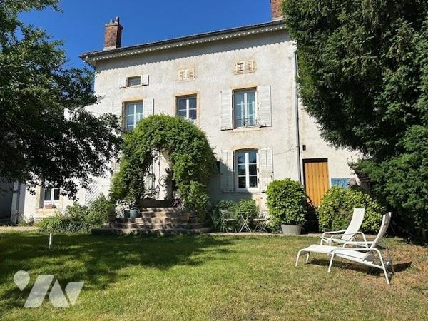 NANCY Maison ancienne avec un beau jardin!