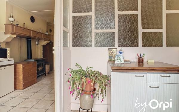 Maison à vendre    5 pièces • 115 m2 Charensat