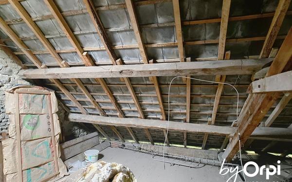 Maison à vendre    5 pièces • 115 m2 Charensat