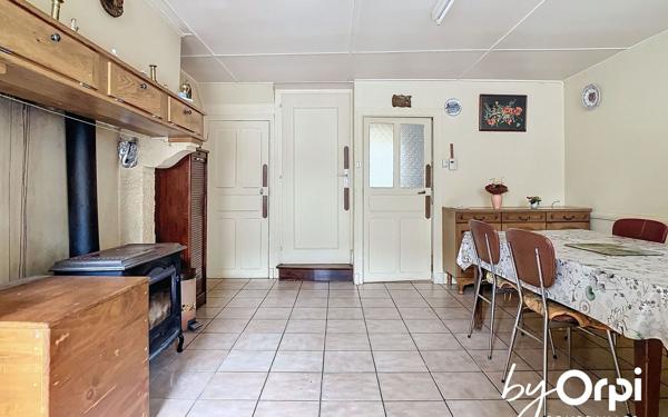 Maison à vendre    5 pièces • 115 m2 Charensat