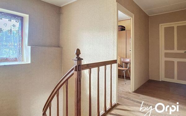 Maison à vendre    5 pièces • 115 m2 Charensat