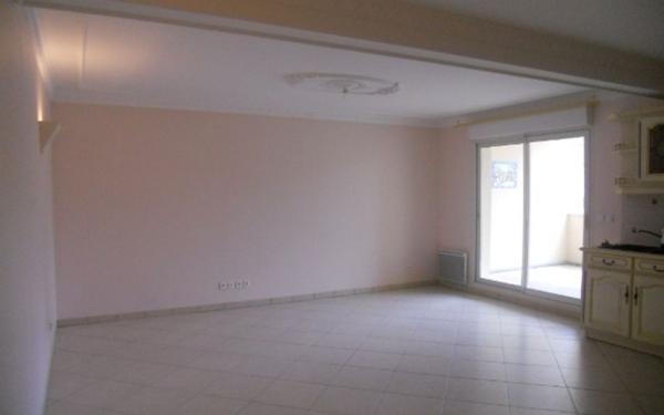 Appartement à louer    3 pièces • 65,01 m2 Sainte-Geneviève-des-Bois