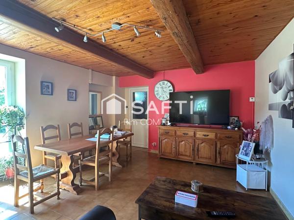 À vendre : Superbe corps de ferme rénové – Charme, volumes et confort au cœur de la nature!!