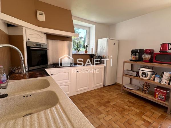 À vendre : Superbe corps de ferme rénové – Charme, volumes et confort au cœur de la nature!!