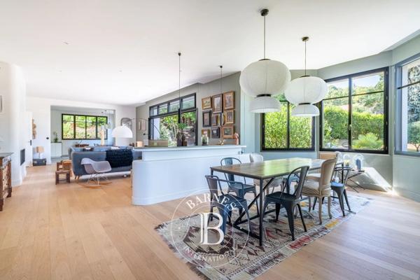 Le Pecq, Maison 7 Chambres -  339 m² à vendre