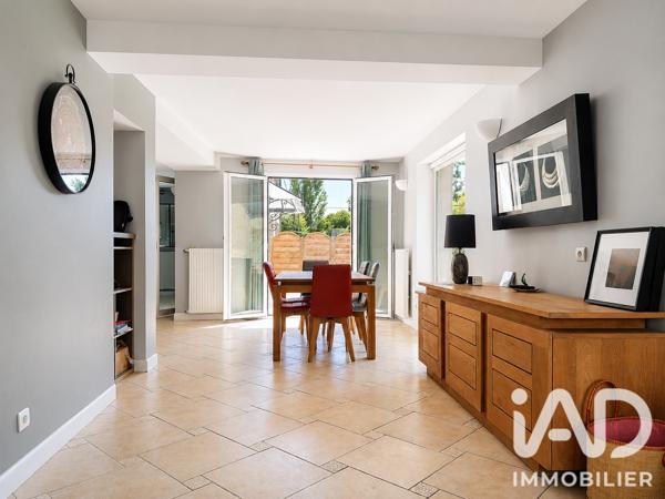 Maison à vendre 11 pièces 278 m² Dourdan