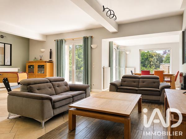 Maison à vendre 11 pièces 278 m² Dourdan