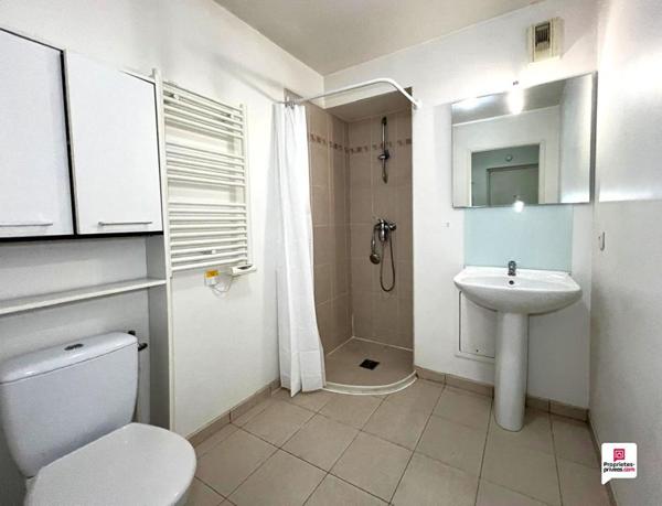 78410 AUBERGENVILLE , Appartement 1 pièce(s) 33 m2, jardin 27 m2 et stationnement