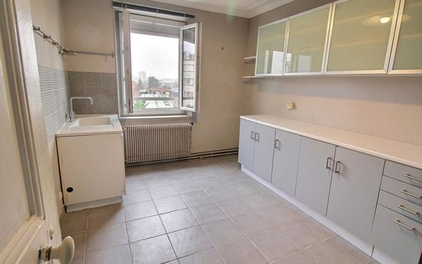 Appartement à vendre    2 pièces • 46,56 m2 Fontenay-sous-Bois