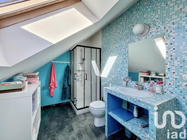 Maison 6 pièces de 163 m² à Ozoir-la-Ferrière (77330)