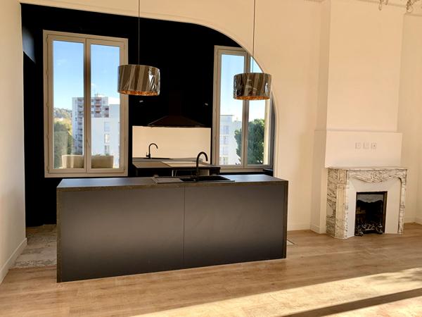 A vendre  appartement de type 3 rénové à Marseille 13011 - Quartier LES CAILLOLS / La Pomme