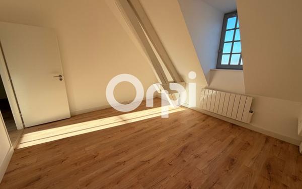 Appartement à louer    3 pièces • 92,72 m2 Seclin