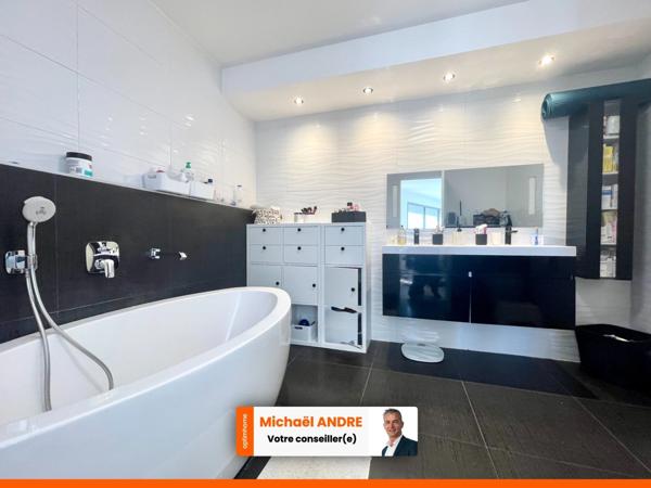 EXCEPTIONNELLE VILLA D’ARCHITECTE – PRESTATIONS HAUT DE GAMME – AIGUES-MORTES