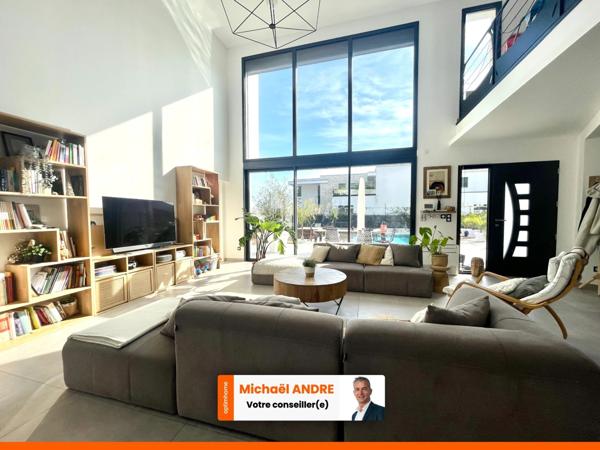 EXCEPTIONNELLE VILLA D’ARCHITECTE – PRESTATIONS HAUT DE GAMME – AIGUES-MORTES