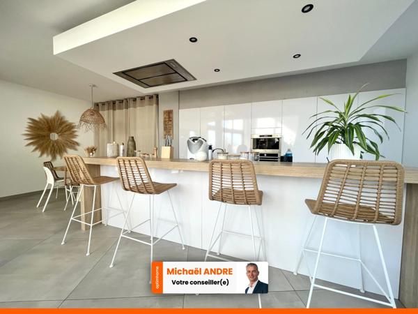 EXCEPTIONNELLE VILLA D’ARCHITECTE – PRESTATIONS HAUT DE GAMME – AIGUES-MORTES