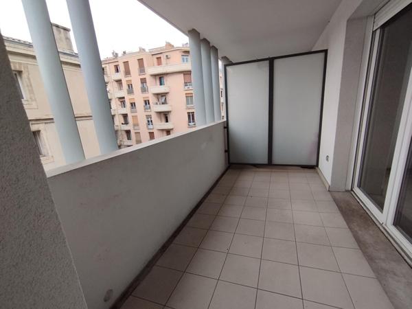 Appartement 2 pièces avec emplacement de parking 13003 Marseille