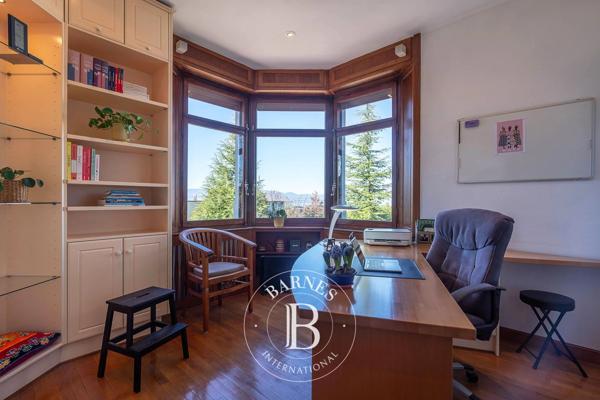 Thonon-les-Bains, Maison 5 Chambres -  425 m² à vendre