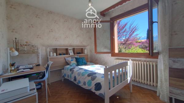 Maison
                                                                                                                                                                                                                                                                                                                        5 pièce(s)                                                                                                                                                                                                          3 chambre(s)                                                                                                                                                                                                          120  m²