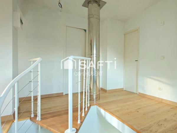 Maison avec garage et jardin