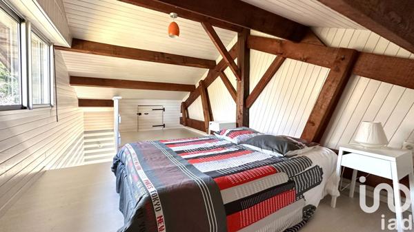 Maison 9 pièces de 260 m² à Arès (33740)