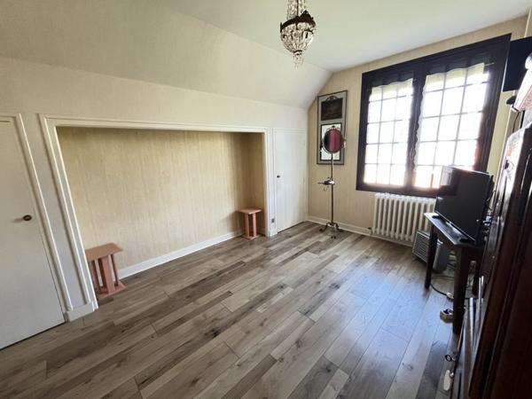 Maison à vendre 296 520 € Brive-la-Gaillarde 6 p 200 m² DPE D