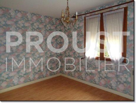 Niort, pavillon plain-pied 3 chambres bureau jardin garage
